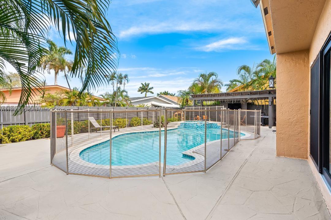 CENTRAL DANIA HEIGHTS - Residential