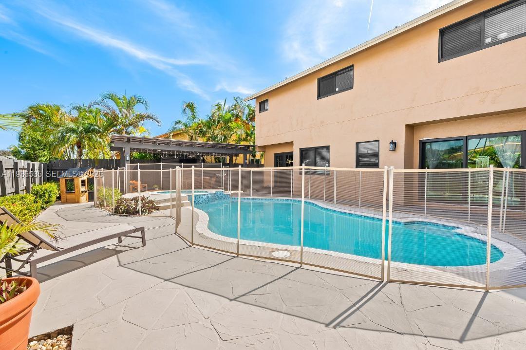 CENTRAL DANIA HEIGHTS - Residential