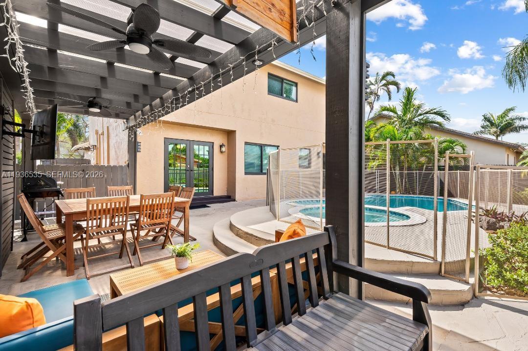 CENTRAL DANIA HEIGHTS - Residential