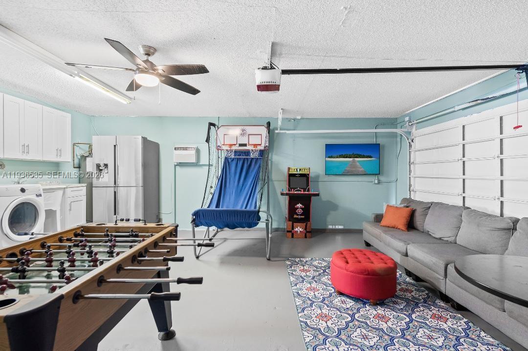 CENTRAL DANIA HEIGHTS - Residential