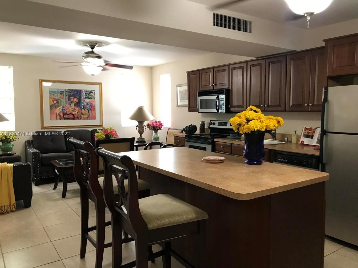 KEYSTONE HARBOR CLUB COND - Residential Lease