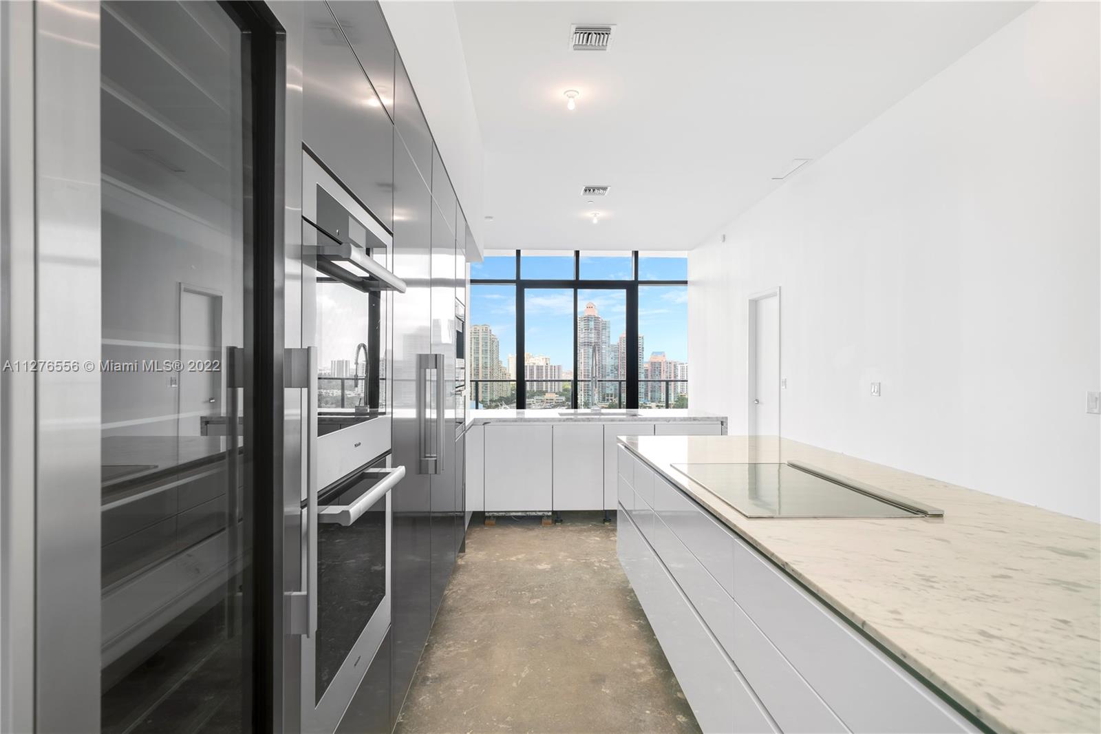 PRIVE CONDO - Residential