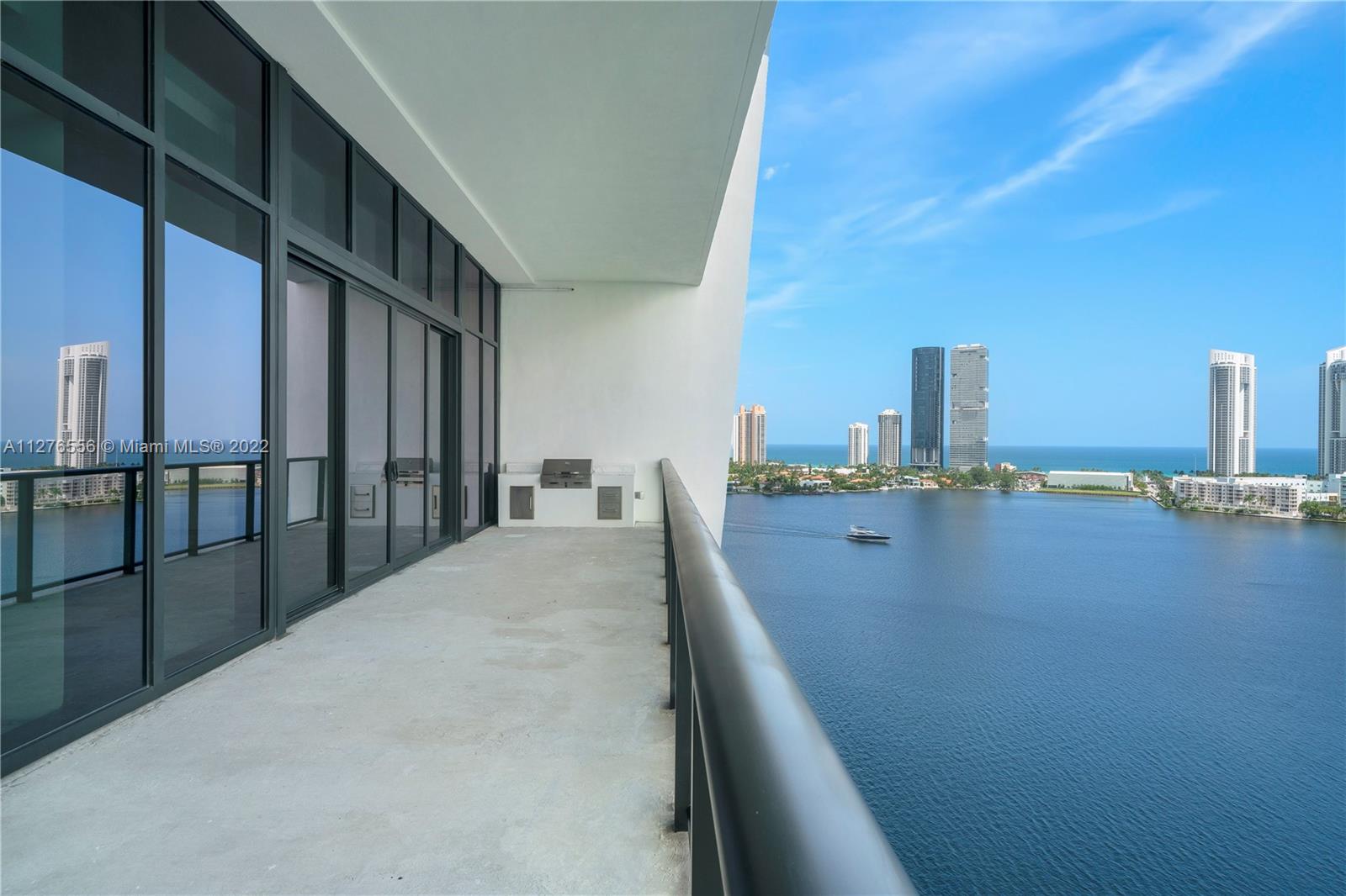 PRIVE CONDO - Residential