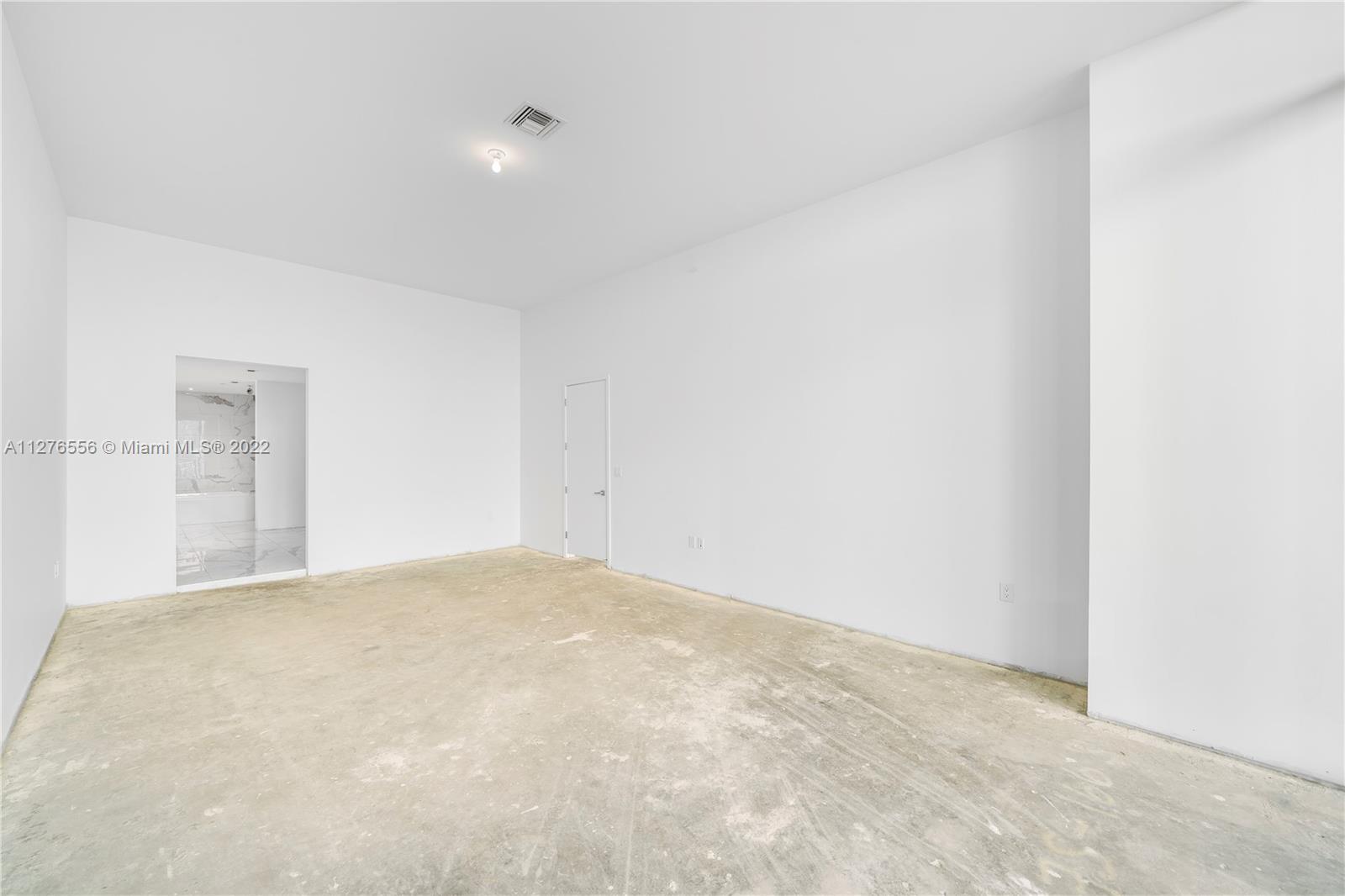 PRIVE CONDO - Residential