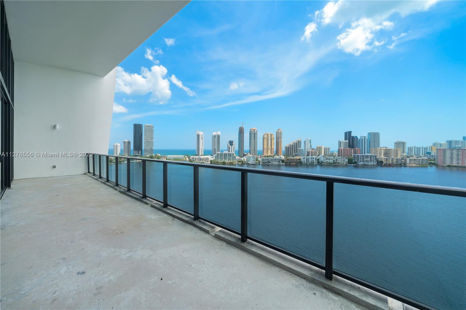 PRIVE CONDO - Residential