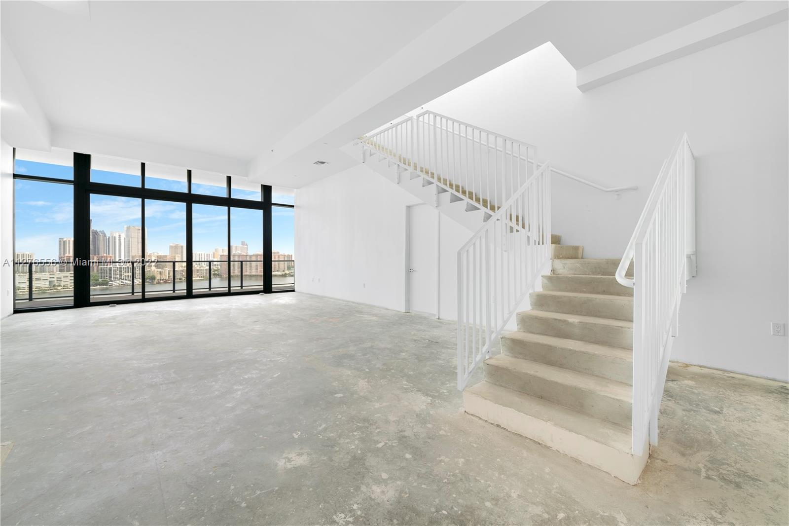 PRIVE CONDO - Residential