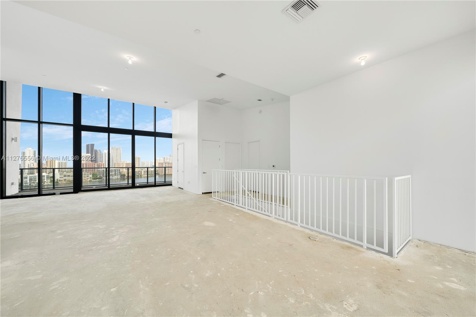 PRIVE CONDO - Residential