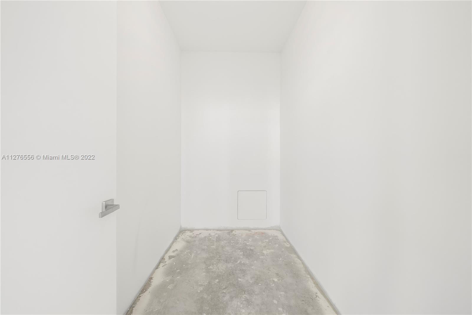 PRIVE CONDO - Residential