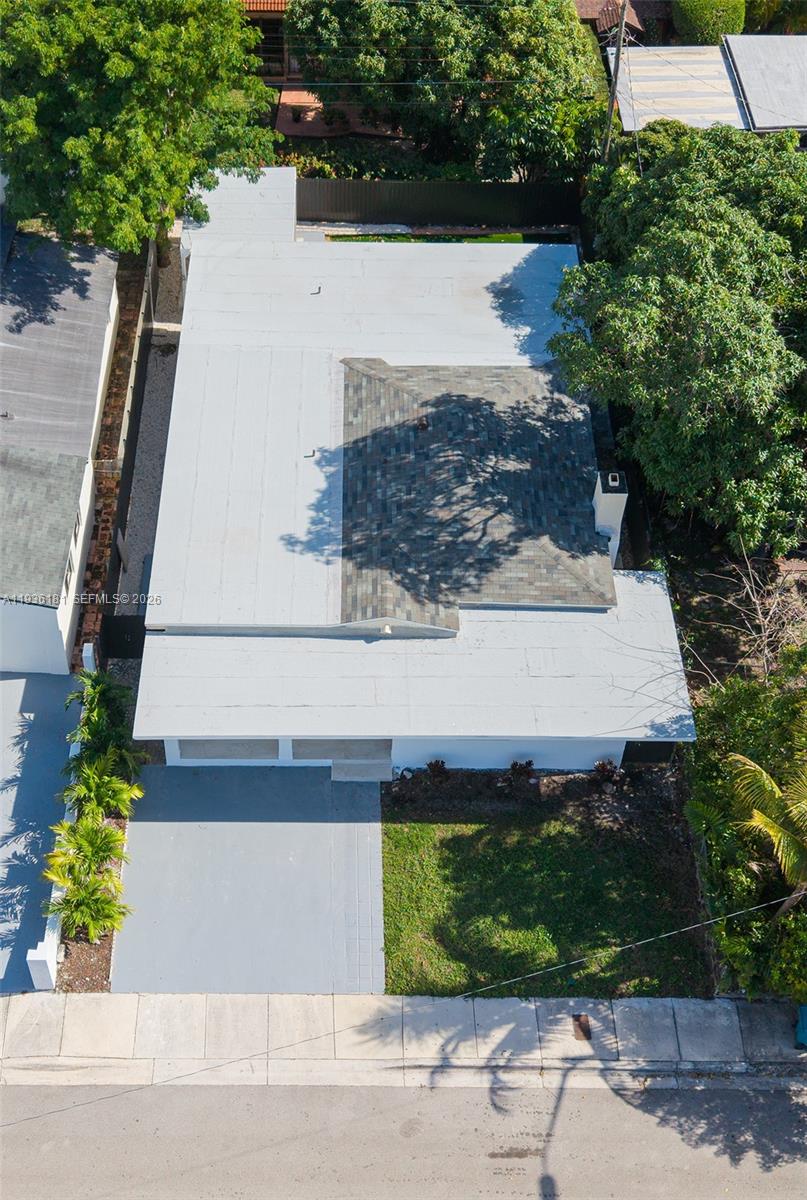 PORTER MANOR - Residential