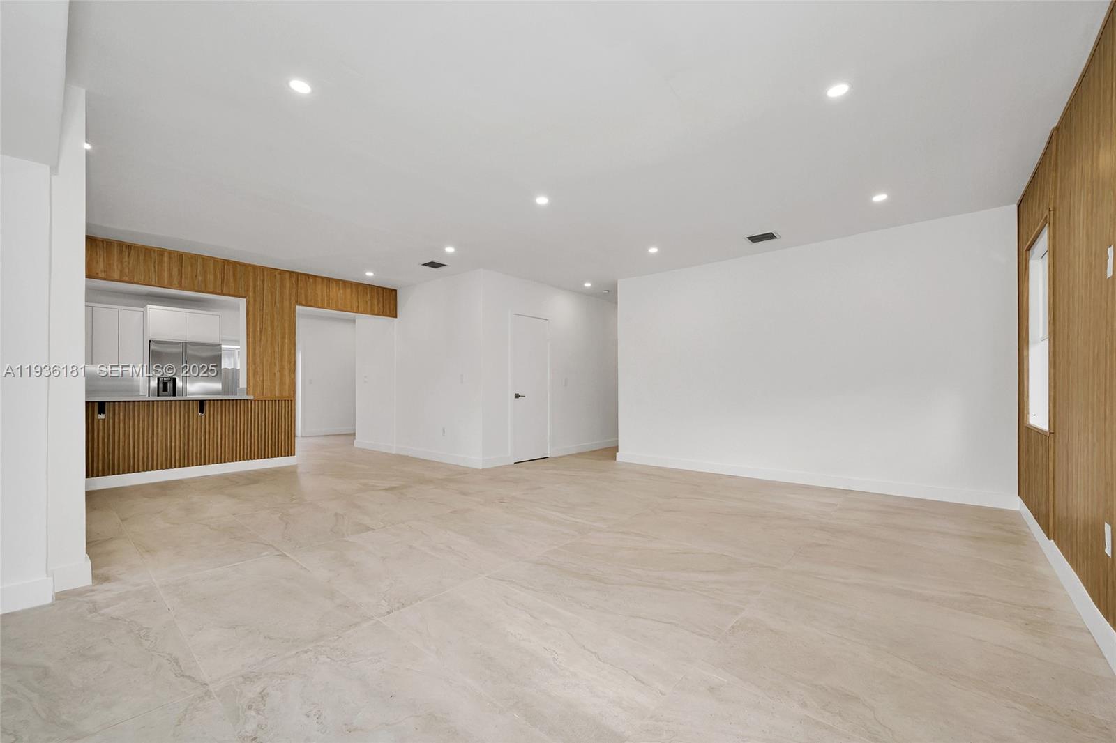 PORTER MANOR - Residential