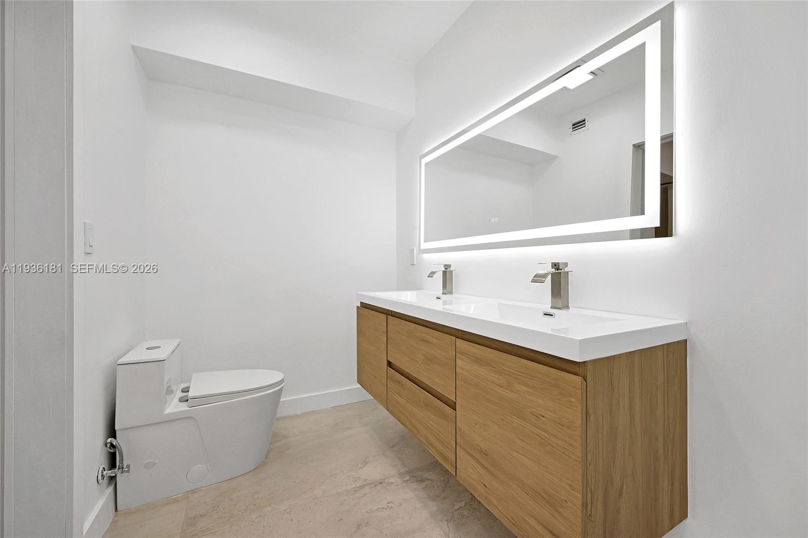 PORTER MANOR - Residential