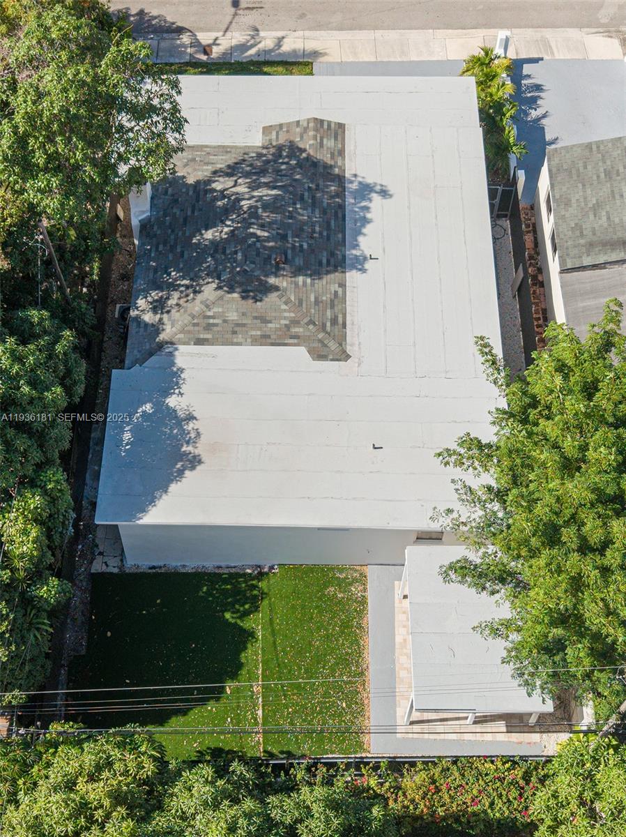 PORTER MANOR - Residential