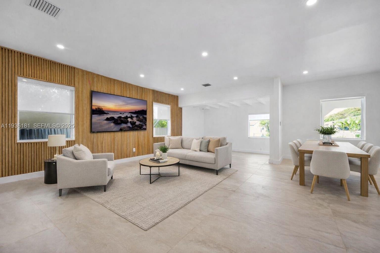 PORTER MANOR - Residential