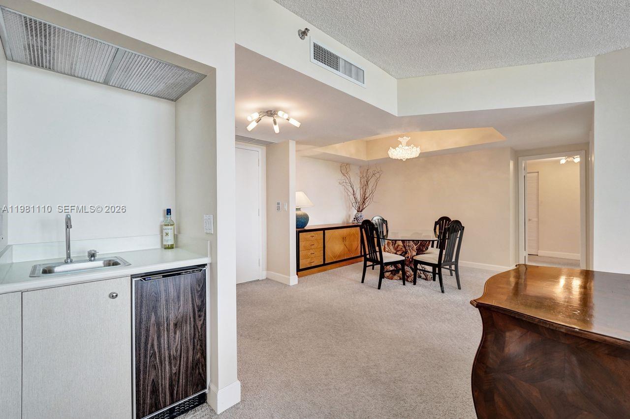 HAMPTONS WEST CONDO - Residential