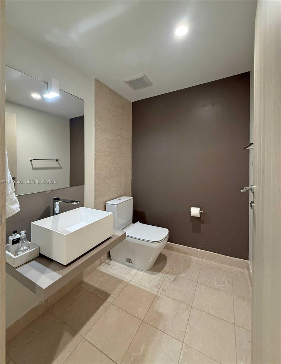 BRICKELL FLATIRON CONDO - Residential