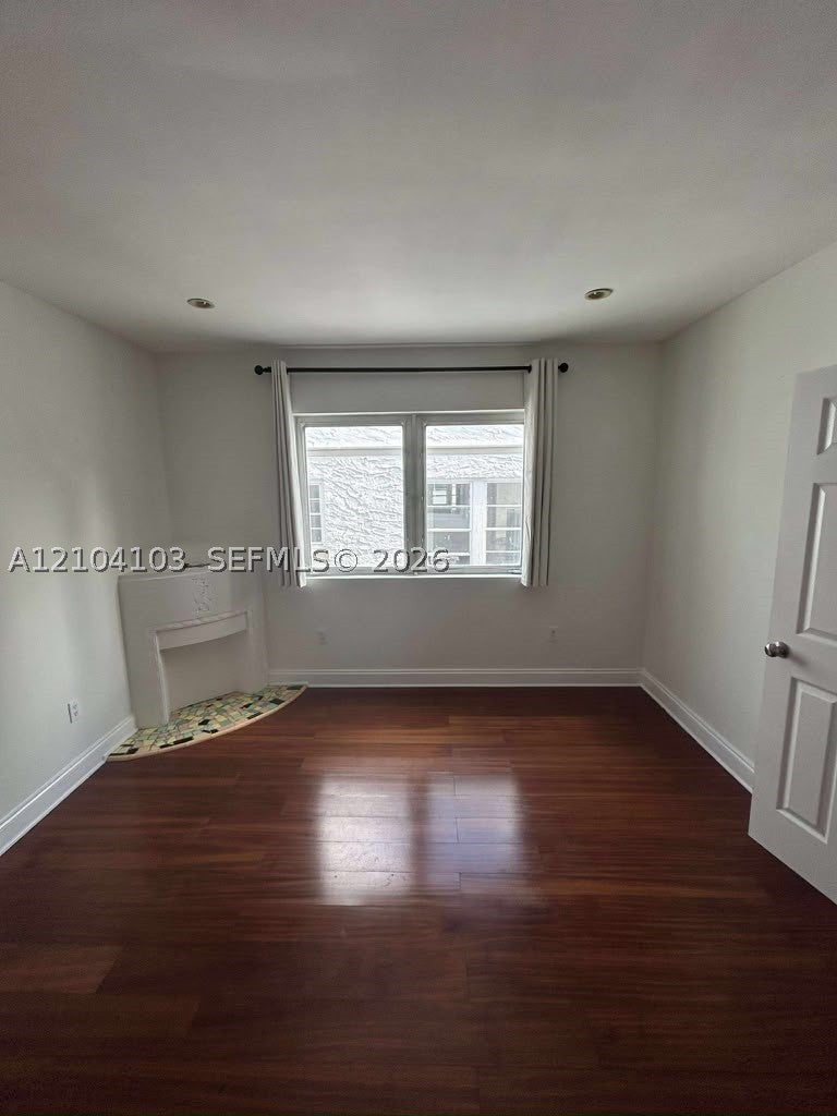 750 Jefferson Ave 12