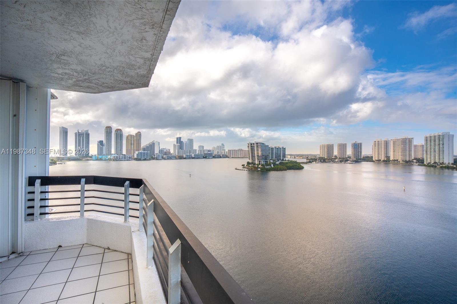 MYSTIC POINTE TOWER 500 C - Residential Lease