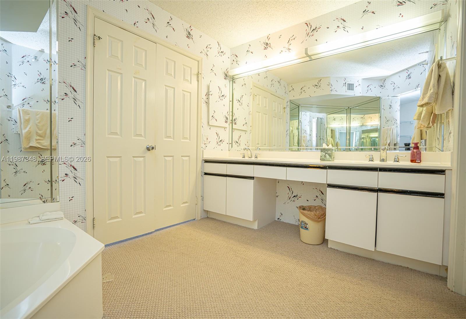 MYSTIC POINTE TOWER 500 C - Residential Lease