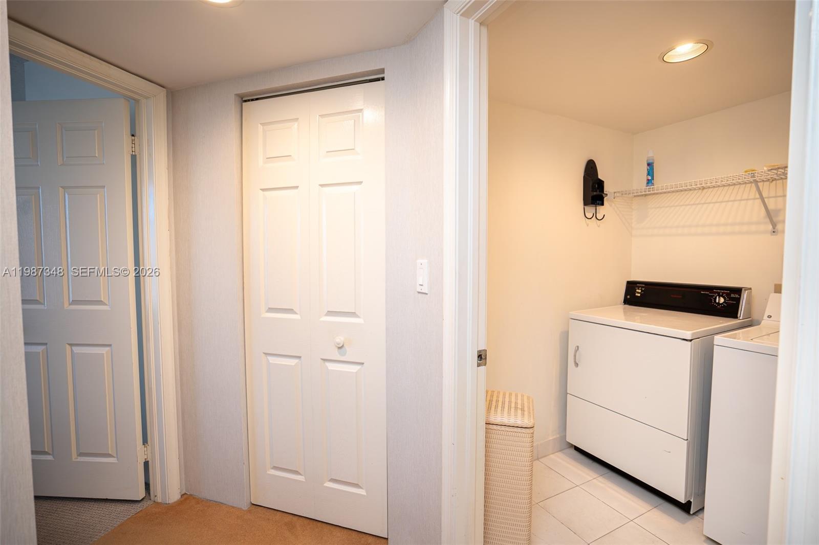 MYSTIC POINTE TOWER 500 C - Residential Lease