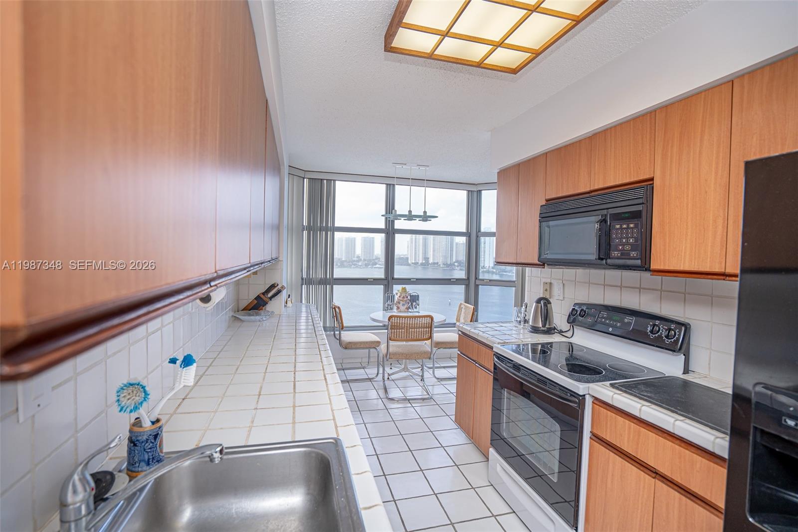 MYSTIC POINTE TOWER 500 C - Residential Lease