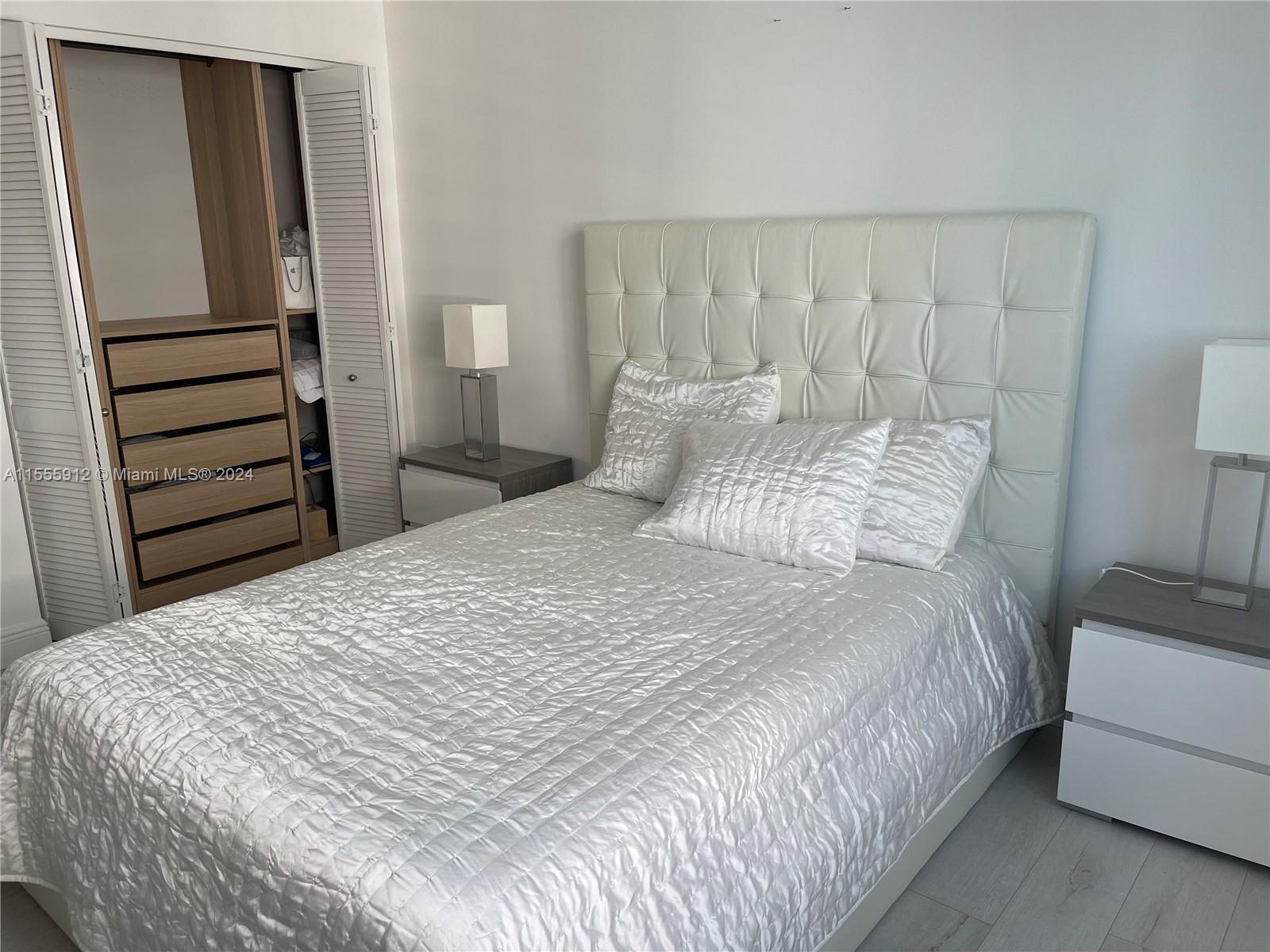 COURTS BRICKELL KEY CONDO - Residential