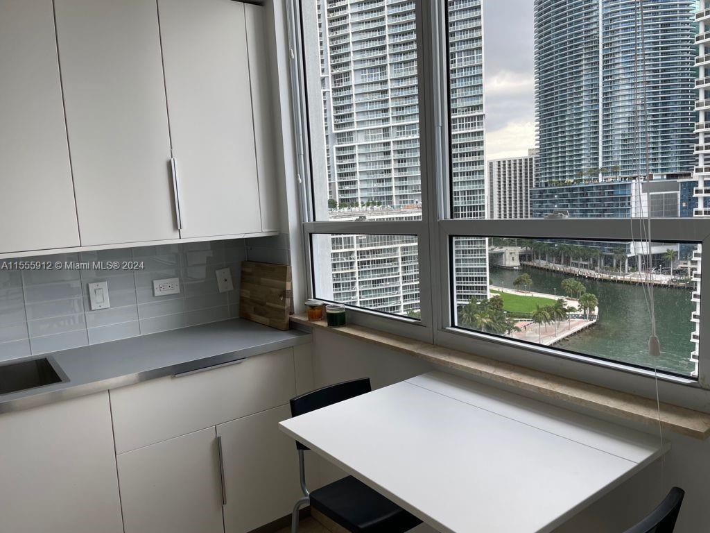 COURTS BRICKELL KEY CONDO - Residential