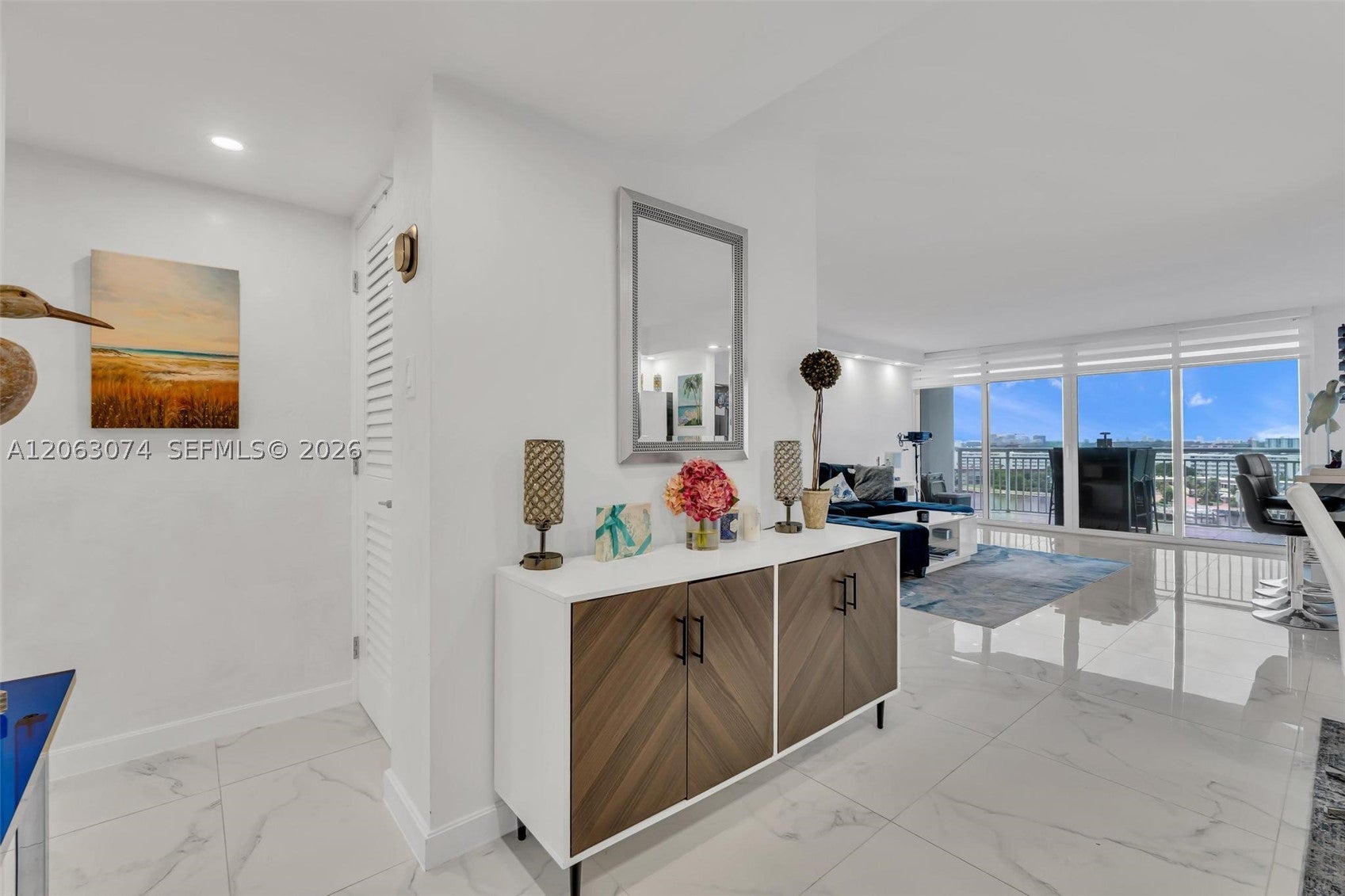 18071 Biscayne Blvd 901