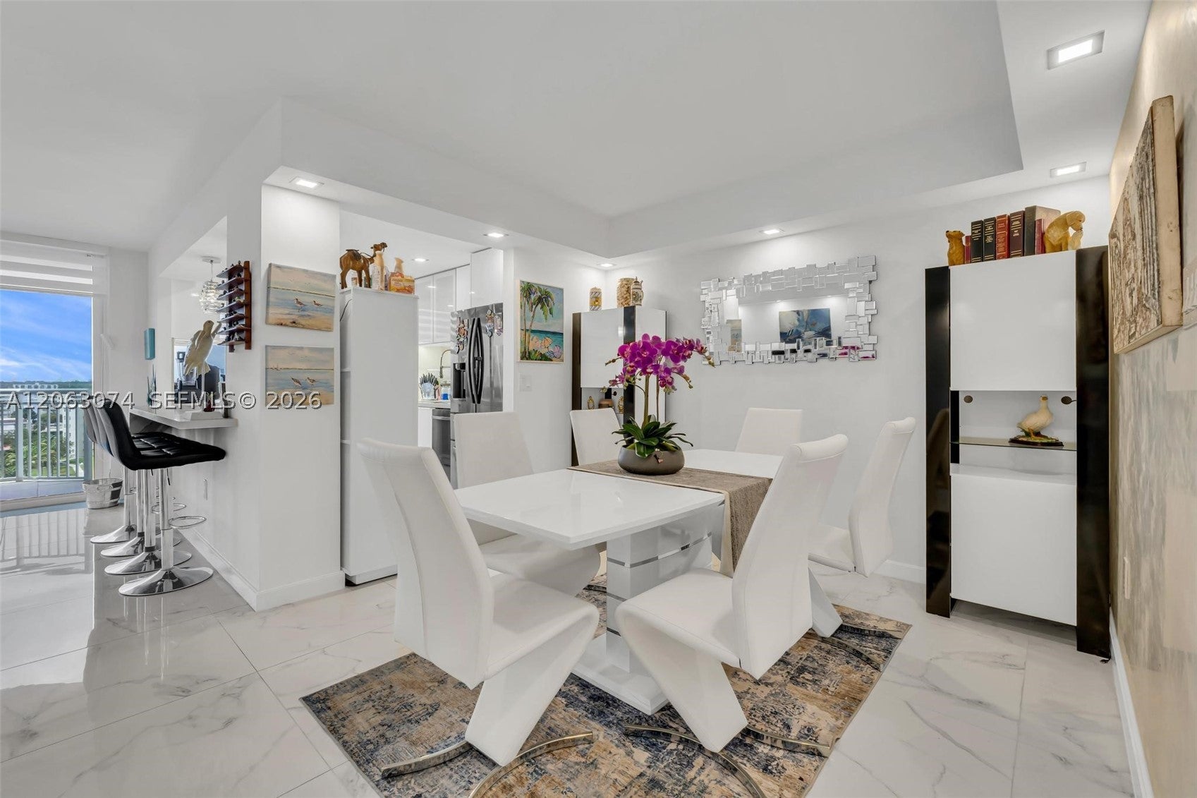 18071 Biscayne Blvd 901
