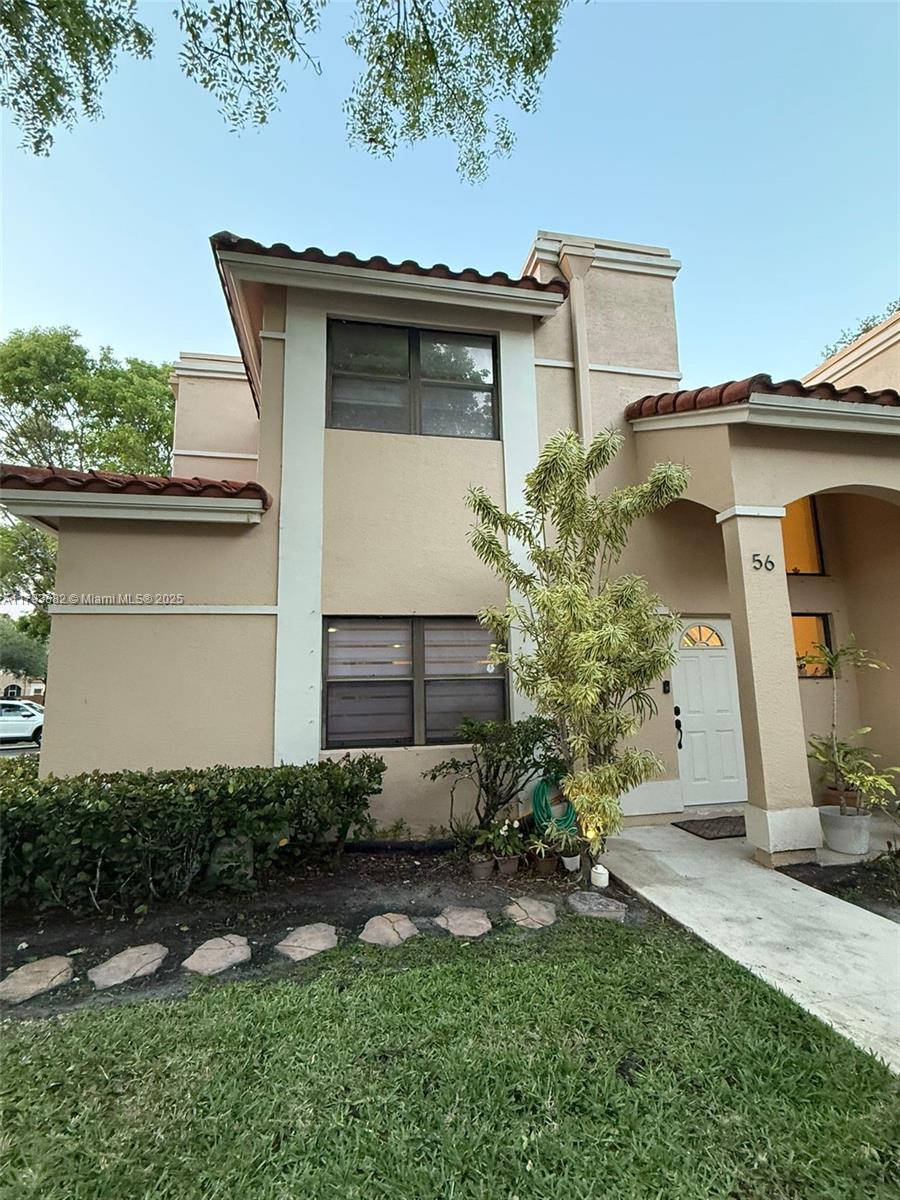 Property for Sale at 513 Racquet Club Rd 56, Weston, Broward County, Florida - Bedrooms: 3 
Bathrooms: 3  - $525,000