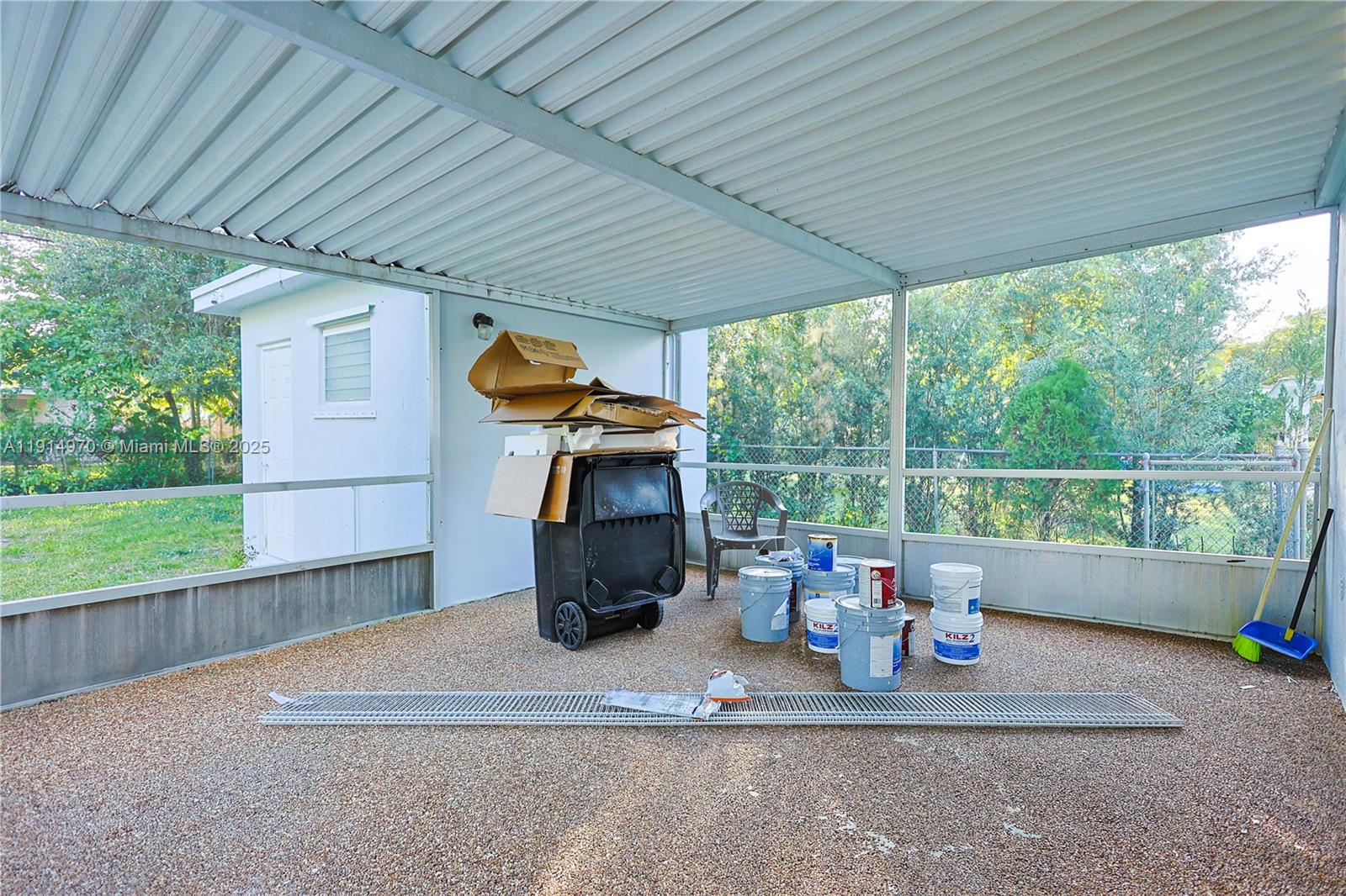 BRIAN MANORS - Residential