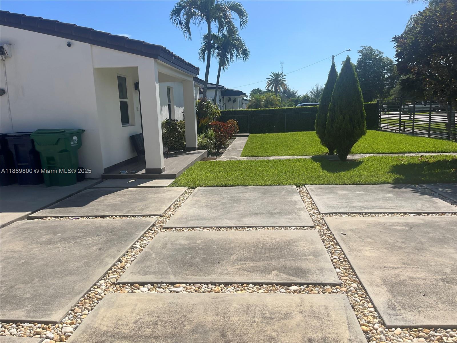 7385 SW 38th St -