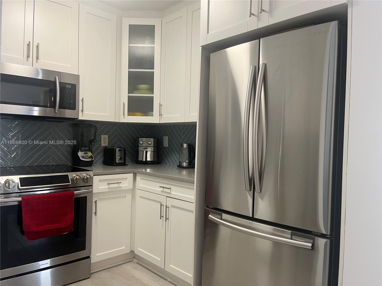 CENTRAL MIAMI PART 6 - Residential Lease