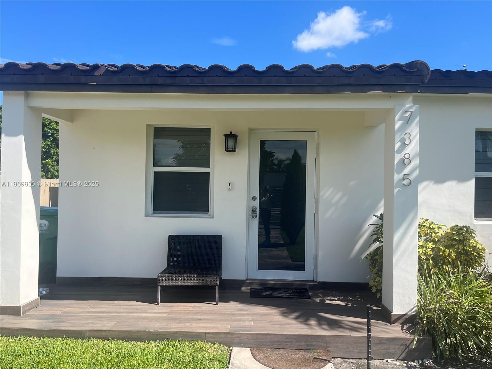 7385 SW 38th St -