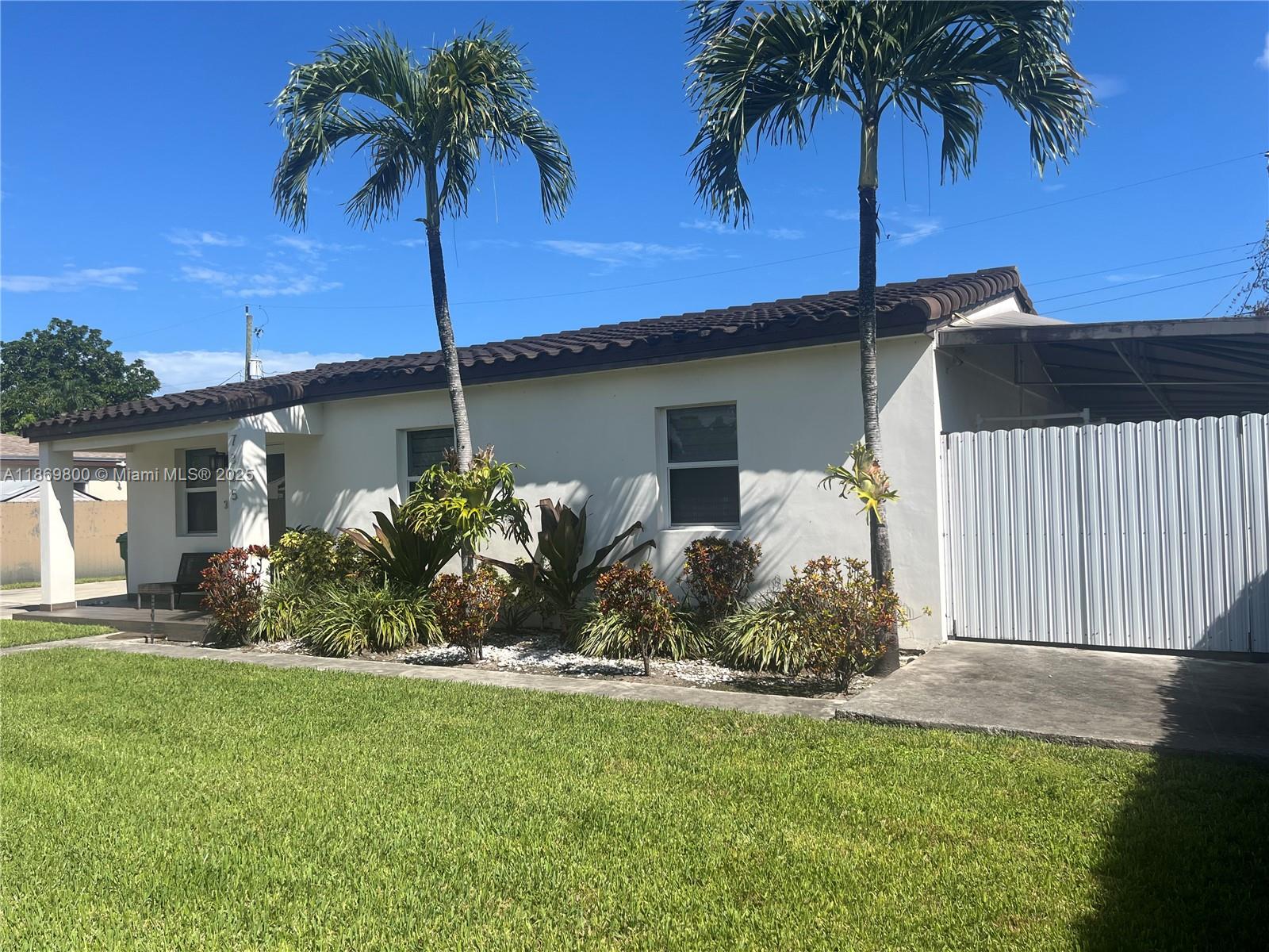 7385 SW 38th St -