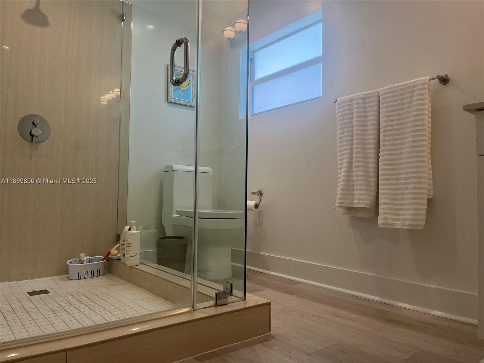 CENTRAL MIAMI PART 6 - Residential Lease