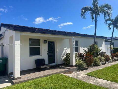 7385 SW 38th St - Miami FL 33155