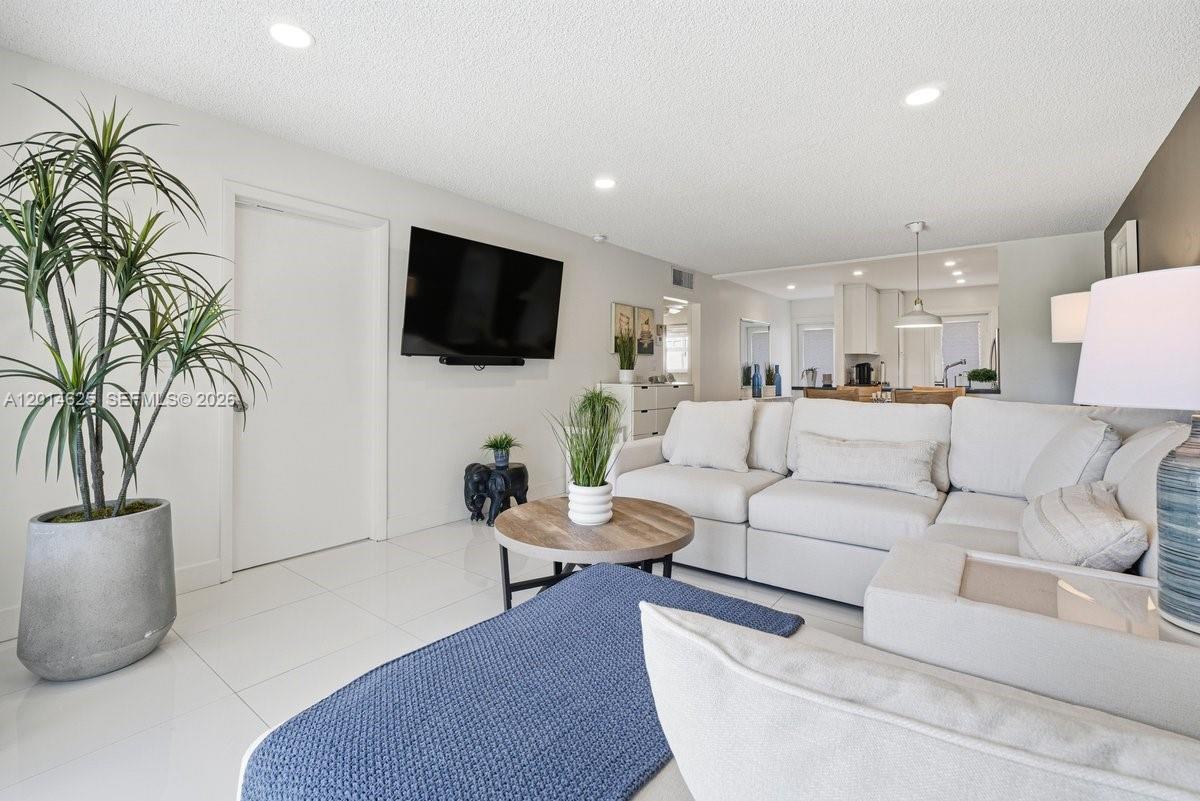 1501 S Ocean Blvd 307