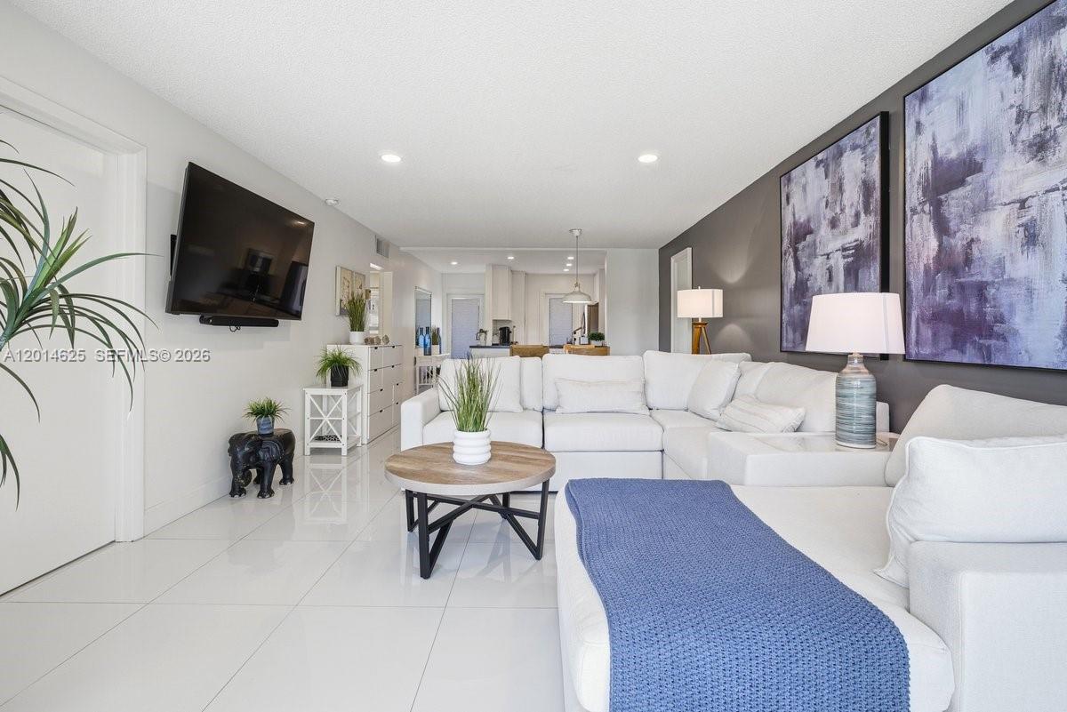 1501 S Ocean Blvd 307