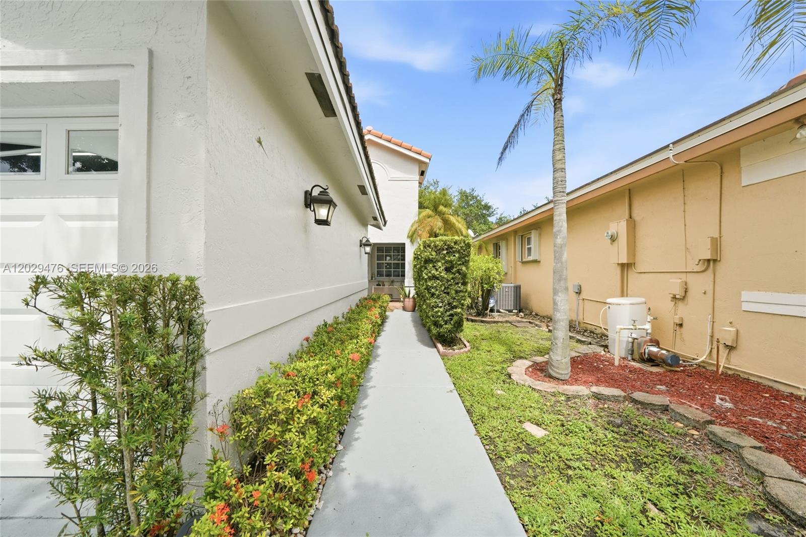 531 SW 176th Ave