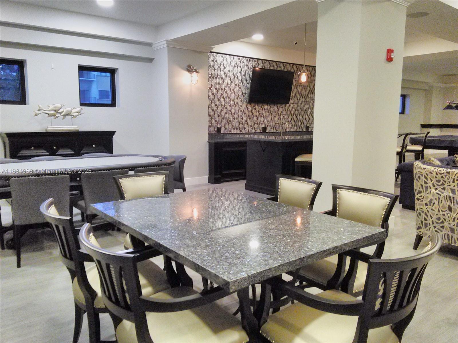 WAVE CONDO - Residential Lease