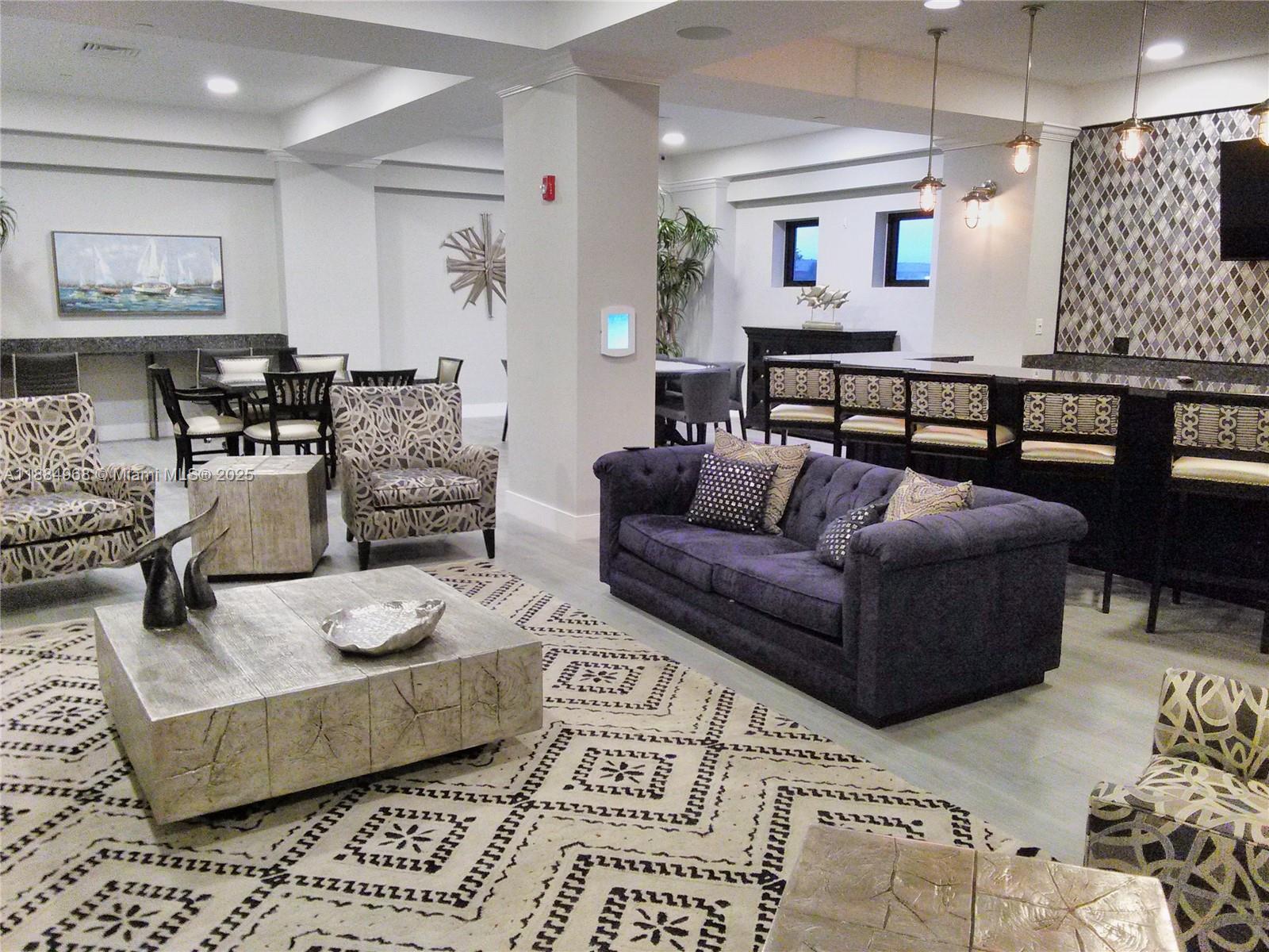 WAVE CONDO - Residential Lease