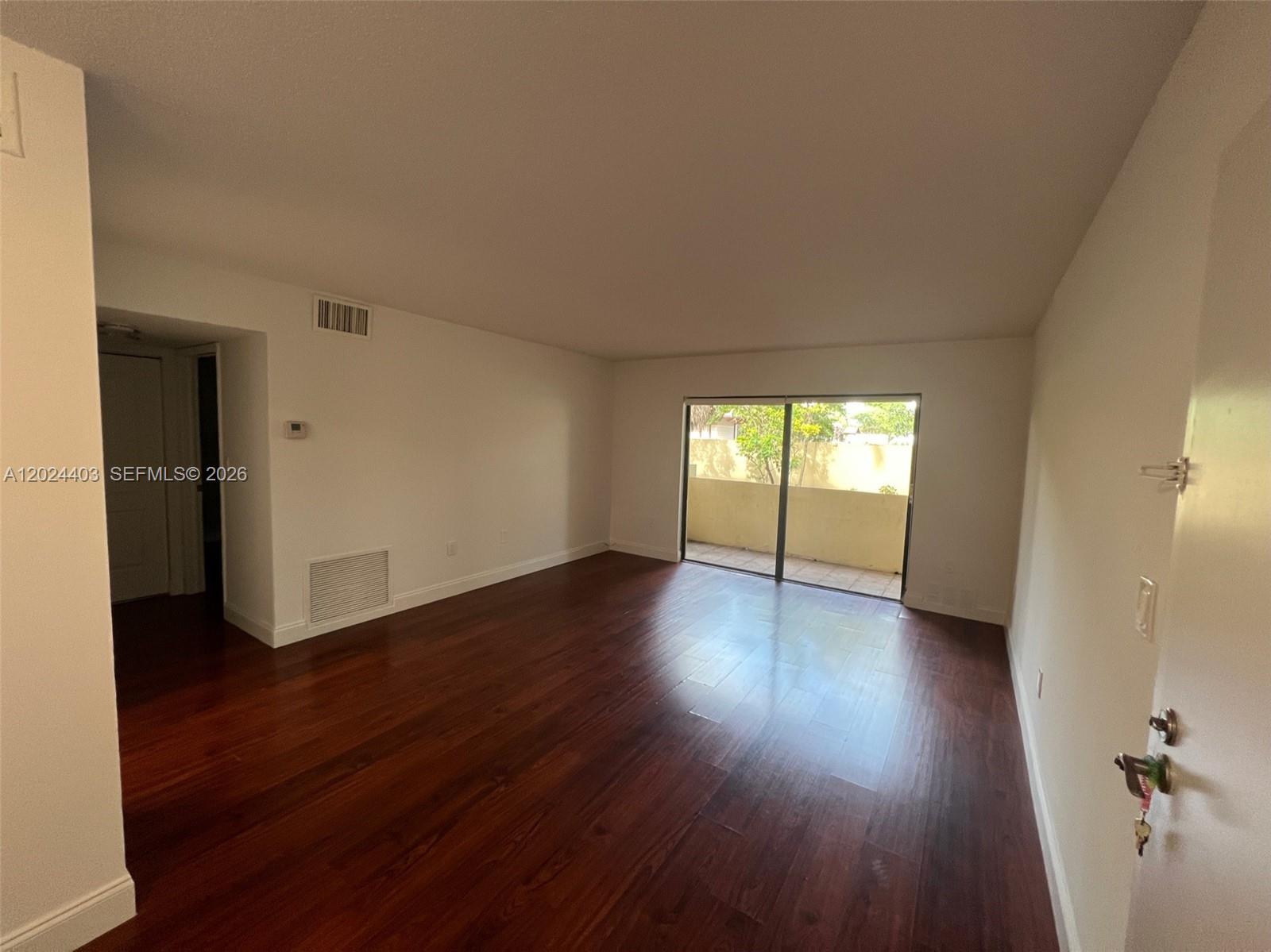 NOB HILL WEST CONDO - Residential