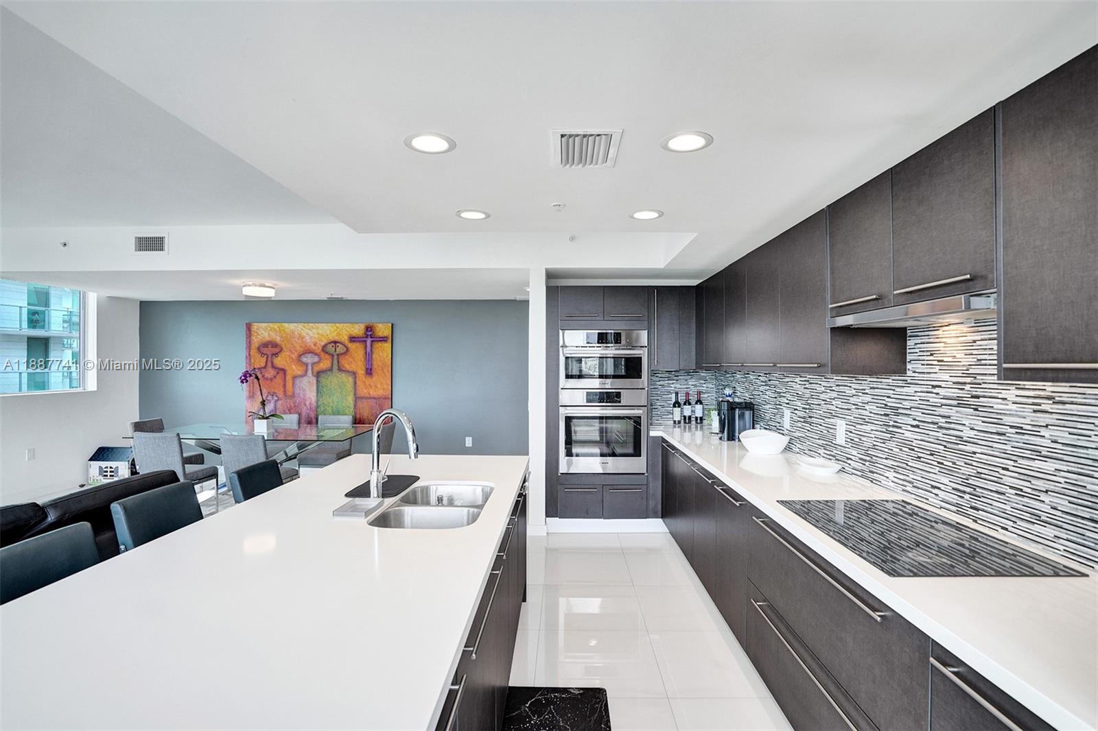 MIDTOWN AT DORAL - Residential