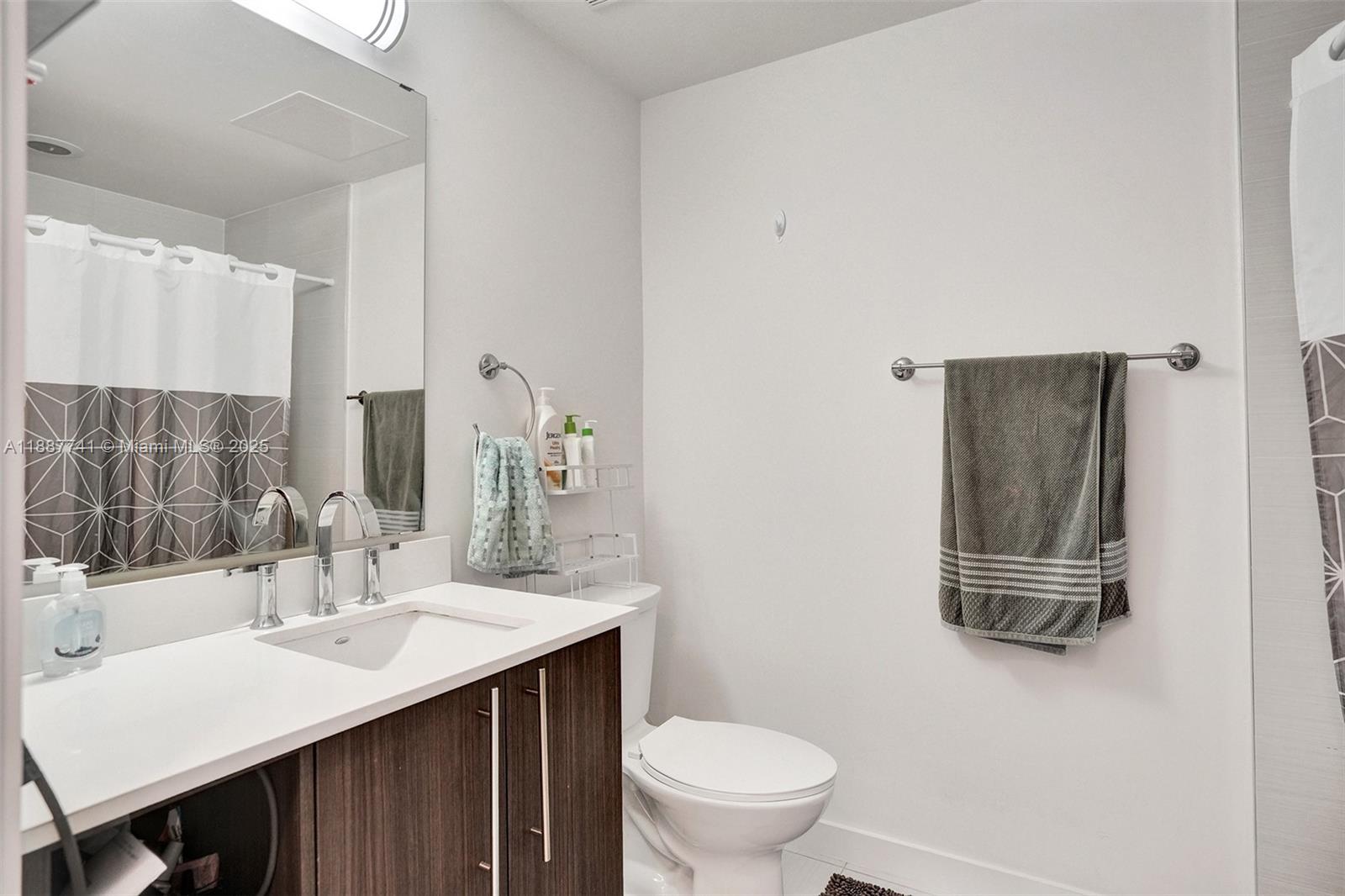 MIDTOWN AT DORAL - Residential