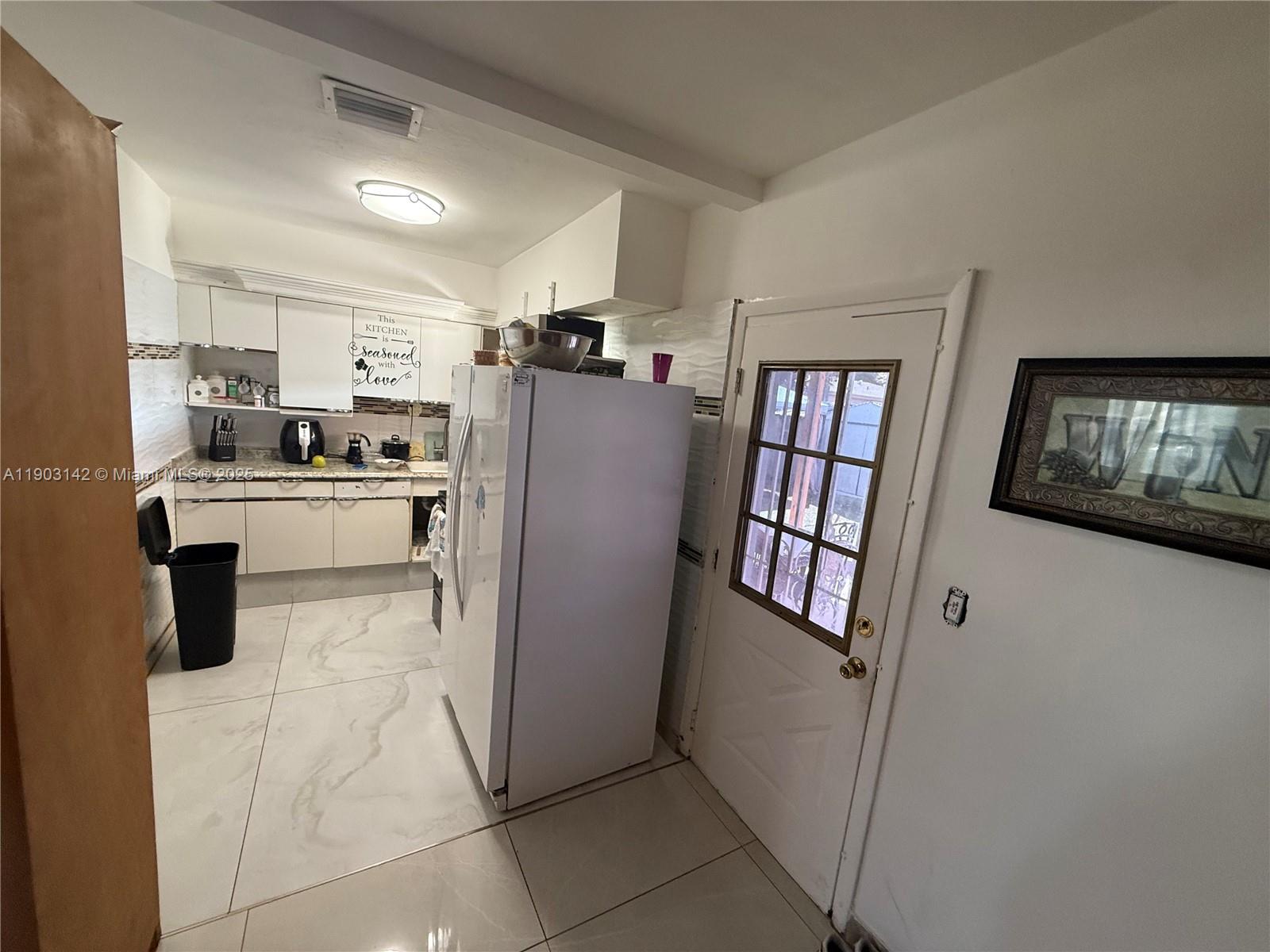 580 NW 185th St