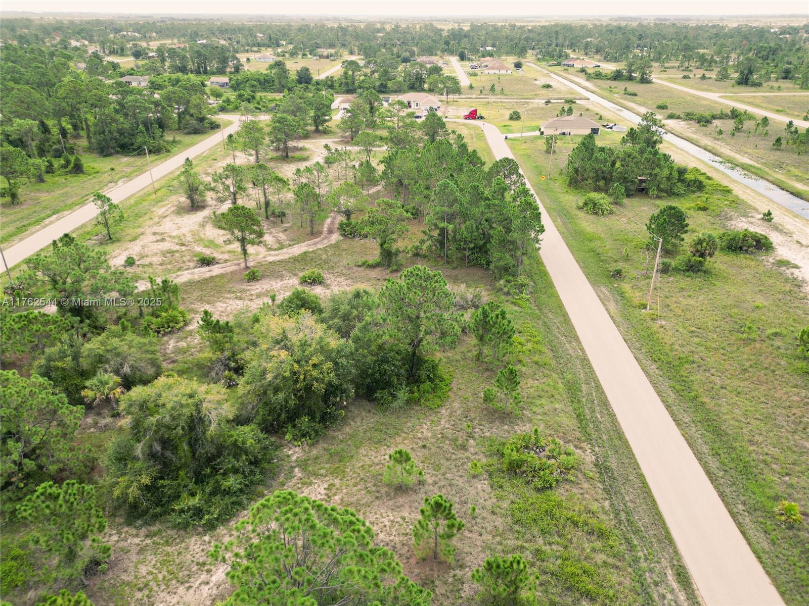 LEHIGH ACRES - Land