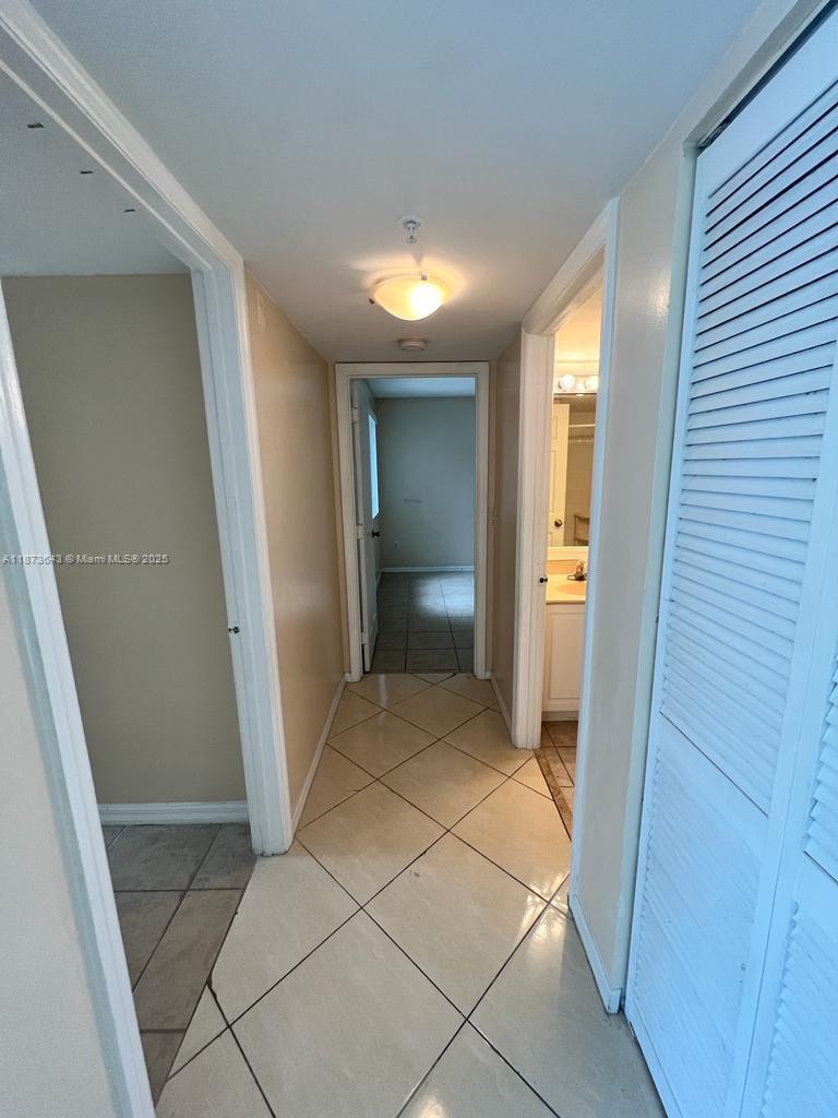 GRAND VIEW AT CRESTWOOD C - Residential Lease