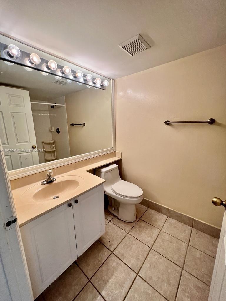 GRAND VIEW AT CRESTWOOD C - Residential Lease