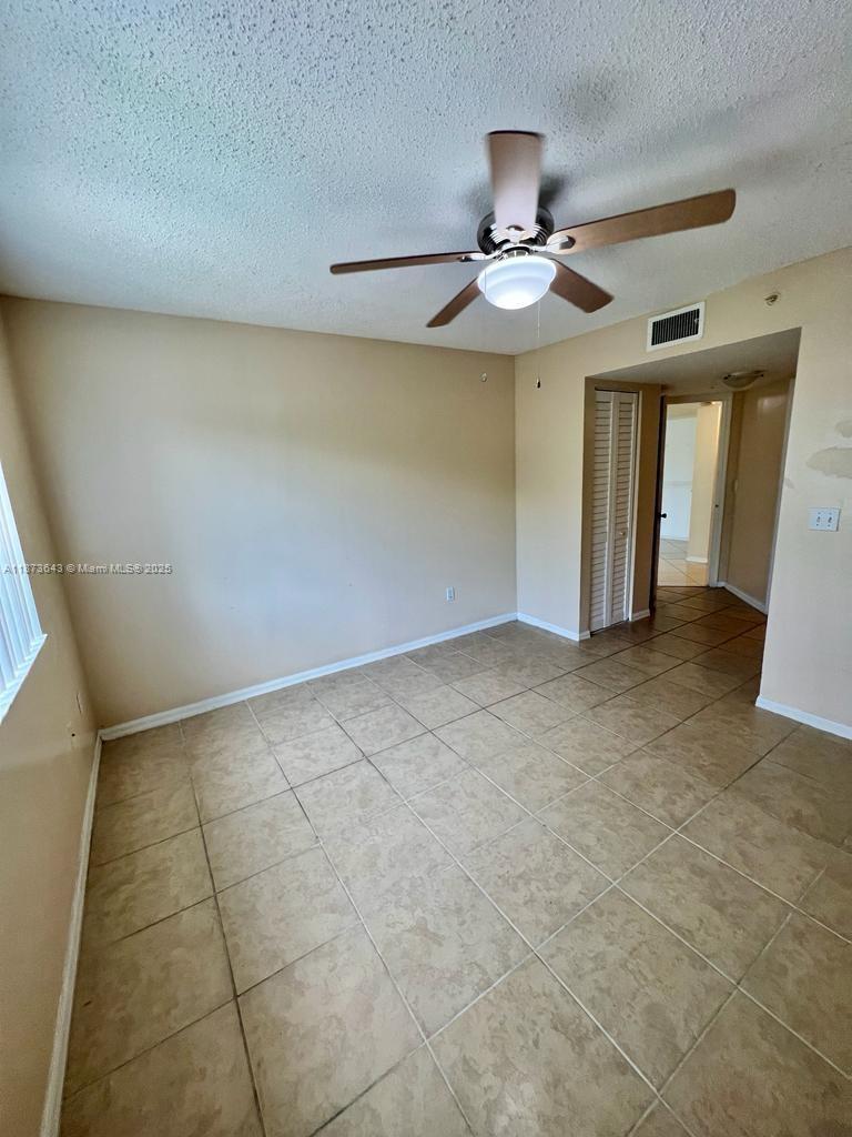 GRAND VIEW AT CRESTWOOD C - Residential Lease