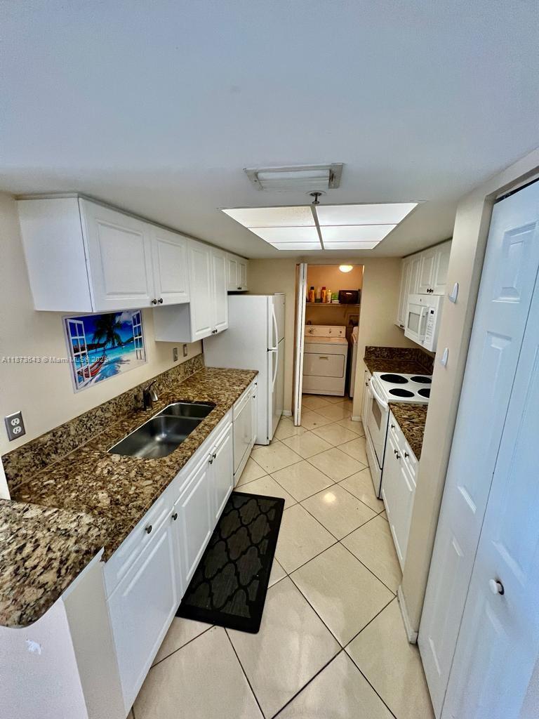 GRAND VIEW AT CRESTWOOD C - Residential Lease